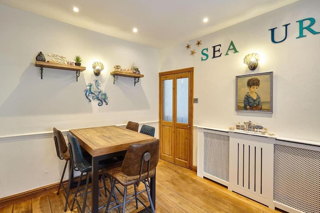 Villa Sea Urchin Whitby Esterno foto